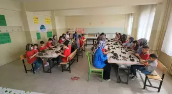 Öğrencilerden Ormana Tohum Desteği