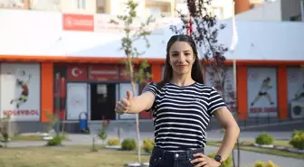 Ön yargıları kırarak güreşte tarih yazan Evin, olimpiyat madalyasıyla mindere veda etmek istiyor