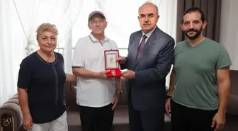 Kıbrıs Gazisi Celal Sarı'ya Madalya ve Berat Verildi