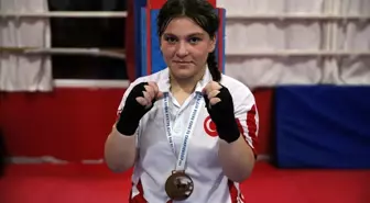 Edirne'deki Wushu Şampiyonası'nda Altın Madalya Kazanan Genç Sporcunun Hedefi Milli Takım