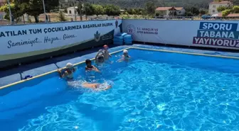 Orhaneli'de Yüzme Kursu Sona Erdi