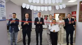 İsmail Nazire Ortaokulu'nda Yıl Sonu Sergisi Açıldı