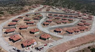 Osmaniye'de Depremzedelere 89 Köy Evi Teslim Edildi