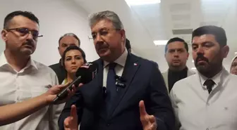 Osmaniye Valisi Yılmaz, kazada yaralanan işçileri ziyaret etti