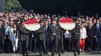 Özgür Özel başkanlığındaki CHP heyetinden Anıtkabir ziyareti