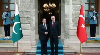 Pakistan Başbakanı Şahbaz Şerif: 'Pakistan-Türkiye dostluğu daim olsun'
