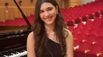 Piyanist İlyun Bürkev Türkiye Gençlik Filarmoni Orkestrası'yla Avrupa turnesinde
