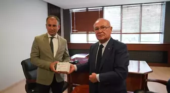 Polatlı Ticaret Borsası'ndan 200 Öğrenciye Kırtasiye Yardımı