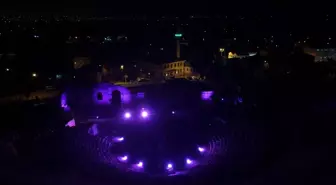 Prusias ad Hypium Antik Kenti, Halk Sağlığı Haftası'nda Mor Işıkla Aydınlatıldı
