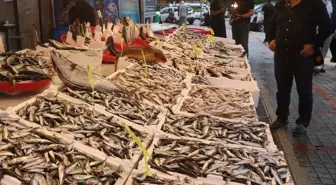 Rize'de Balık Bolluğu Esnafı ve Vatandaşı Sevindiriyor