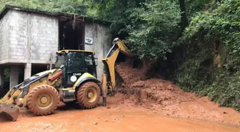 Rize'de Sağanak Sonrası Heyelanlar Meydana Geldi
