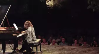 Rus Piyanist Katya Apekisheva, Gümüşlük Müzik Festivali'nde Sahne Aldı