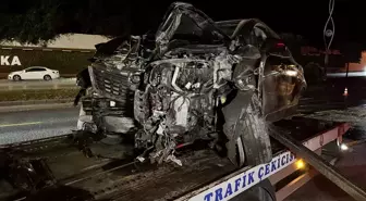 Sakarya'da Trafik Kazası: Direksiyon Hakimiyetini Kaybeden Sürücü Yaralandı