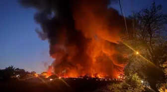 Sakarya'da Boyahanede Yangın Çıktı