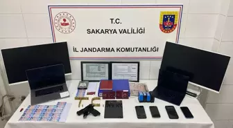 Sakarya'da Resmi Belgede Sahtecilik Operasyonu: 5 Gözaltı, 2 Tutuklama