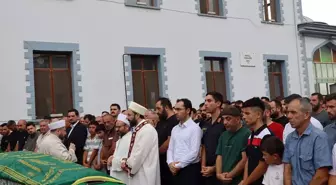 Sakarya'da Trafik Kazasında 14 Yaşındaki Sürücü ve Kardeşi Hayatını Kaybetti