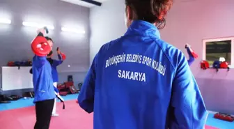 Sakarya'da Gençlere Ücretsiz Spor Eğitimi ve Yeni Spor Kompleksi Açılışı