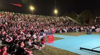 A Milli Basketbol Takımının Final Maçı, Üç Şehirde Coşkuyla Izlandı