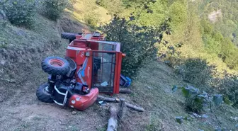 Samsun'da Tarım Aracı Devrildi: Sürücü Yaralandı