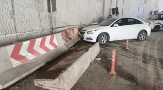 Samsun'da Otomobil Bariyere Çarptı: 5 Yaralı