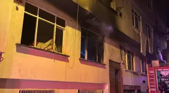Samsun'da 3 Katlı Binada Yangın: 3 Kişi Dumandan Etkilendi