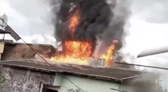Samsun'da Çatı Yangını: İki Bina Zarar Gördü