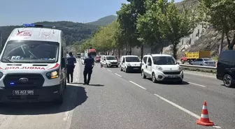 Samsun'da Devrilen Motosikletin Sürücüsü Yaralandı