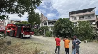 Samsun'da Elektrik Süpürgesinden Yangın: 3 Kişi Dumandan Etkilendi