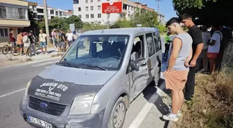 Samsun'da Hafif Ticari Araç ile Motosiklet Çarpıştı: 2 Yaralı