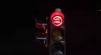 Samsun'da Trafik Işıklarında İsrail Protestosu