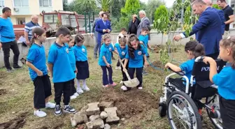Samsun'da Öğrenciler İlk Günde Tohum ve Fidan Dikti