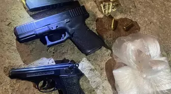 Samsun'da Operasyonda Ruhsatsız Silah ve Uyuşturucu Ele Geçirildi