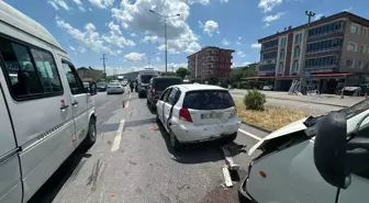 Samsun'da Zincirleme Trafik Kazası: 2 Yaralı