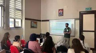 Samsun'da Ortaokul Öğrencilerine Teknoloji Bağımlılığı Eğitimi