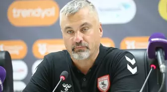 Samsunspor'un Teknik Direktörü Reis, Galibiyetin Önemi Üzerine Konuştu