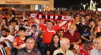 Samsunspor'un Avrupa Mücadelesi Dev Ekranda Coşkuyla İzlenildi