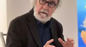 Mehmet Güreli 'Galeride Karşılaşmalar' Etkinliğinde Sanat Yolculuğunu Paylaştı