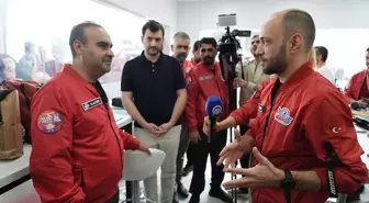 Bakan Kacır, TEKNOFEST İstanbul'da AA Standını Ziyaret Etti