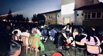 Sandıklı'da açık hava sinema etkinliği düzenlendi