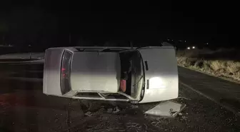 Siverek'te Otomobil Devrildi: 3 Yaralı