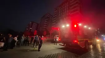 Şanlıurfa'da Apartmanda Yangın: 3 Kişi Dumandan Etkilendi