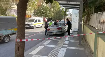 Şanlıurfa'da Otomobil Durakta Bekleyen Anne ve Çocuklara Çarptı: 1 Ölü, 2 Yaralı