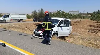 Birecik'te Trafik Kazası: 5 Yaralı