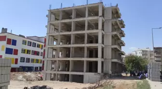 Şanlıurfa'da Düşük Beton Standartları Nedeniyle Bina Yıkıldı