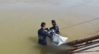 Şanlıurfa'da Sulama Kanalında Erkek Cesedi Bulundu