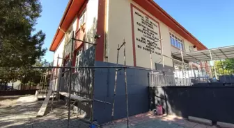 Cumhuriyet İlkokulu Yenilendi