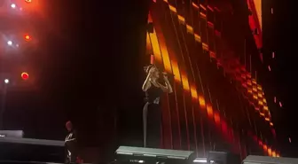 Ebru Yaşar, Bursa'da Türkiye Kültür Yolu Festivali'nde Sahne Aldı