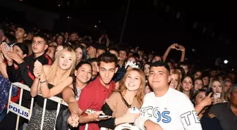 Simge Sağın İncir Festivalinde Hayranlarıyla Buluştu