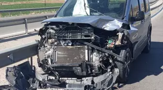 Sivas'ta Trafik Kazası: 2 Yaralı
