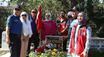 Şehit polis memuru Cem Kerman, Edirne'de kabri başında anıldı